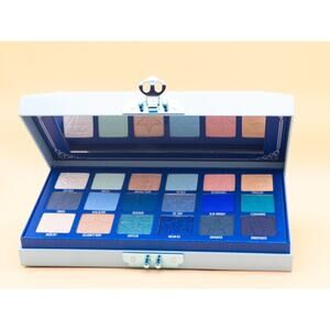 Jeffree Star Cosmetics Blue Blood Eyeshadow Palette Vegan Cruelty-Free Make Up